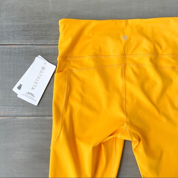 NWT Athleta Ultimate Stash II Capri Calf Length w Pockets “Golden Spark” Yellow - Picture 3 of 15